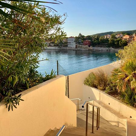 Appartement Coup De Coeur Centre Village Et Plage Climatise 3 Etoiles Terra Cigala Бандоль Екстер'єр фото