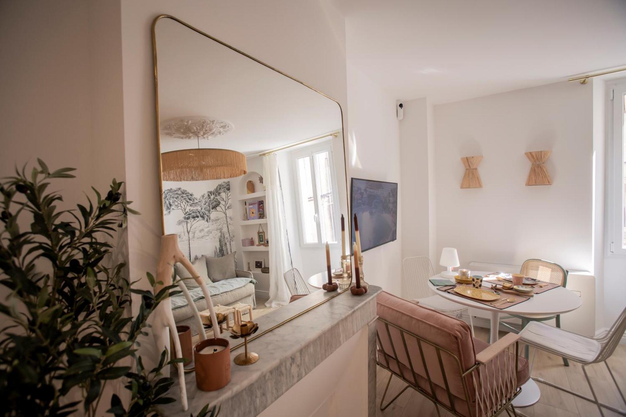 Appartement Coup De Coeur Centre Village Et Plage Climatise 3 Etoiles Terra Cigala Бандоль Екстер'єр фото